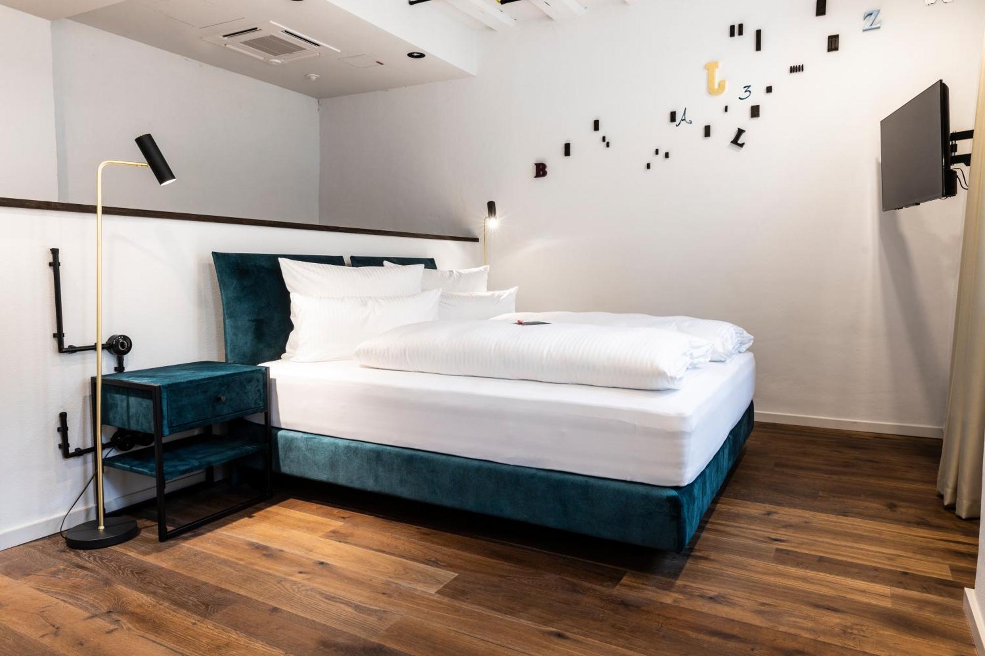 Das Goldschlaeger Boutique Hotel Schwabach Bagian luar foto